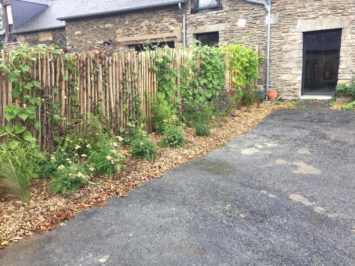Holiday home Ecogite La Noe Servon-sur-Vilaine